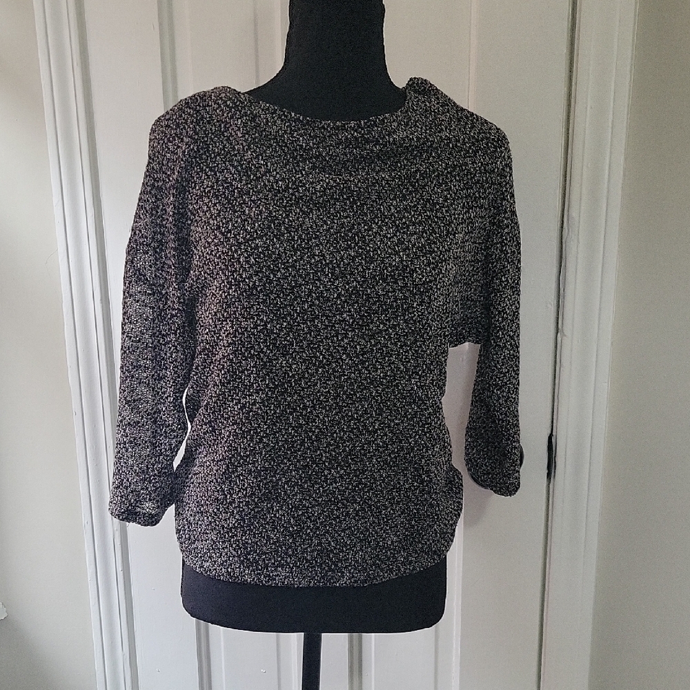 Women's Black and White Sweater